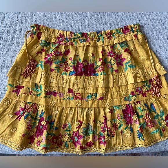 NWT FARM Rio Yellow Flower Dream Ruffle Mini Skirt- XL - Picture 10 of 11